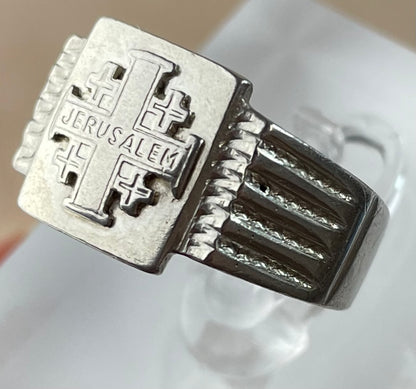 Vintage Men’s silver Jerusalem Signet Ring UK-R
