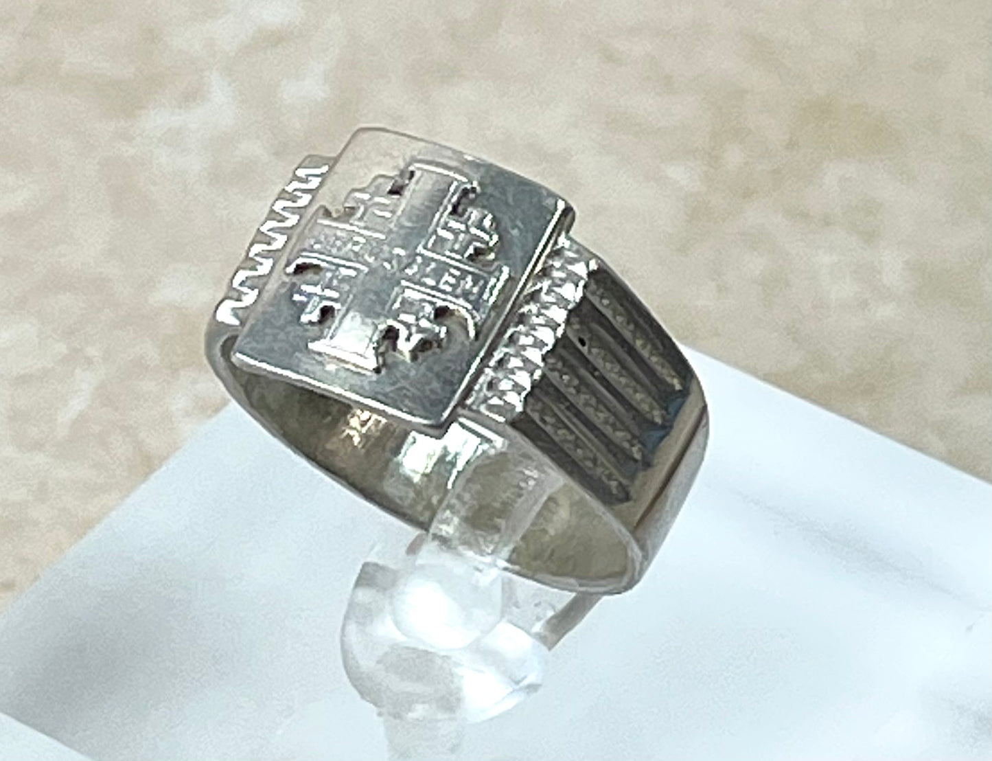 Vintage Men’s silver Jerusalem Signet Ring UK-R
