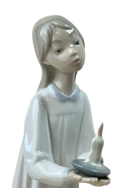 Retired Vintage Lladró Girl with Candle Figurine
