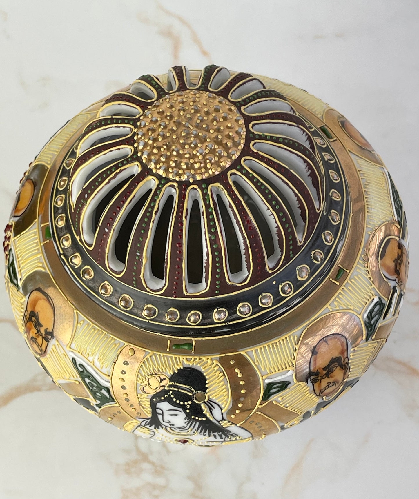 Vintage Japanese Satsuma Incense Lidded Pot